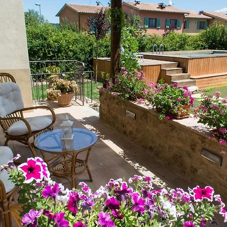 Appartement Antica Casa Del Glicine à Poggibonsi Extérieur photo