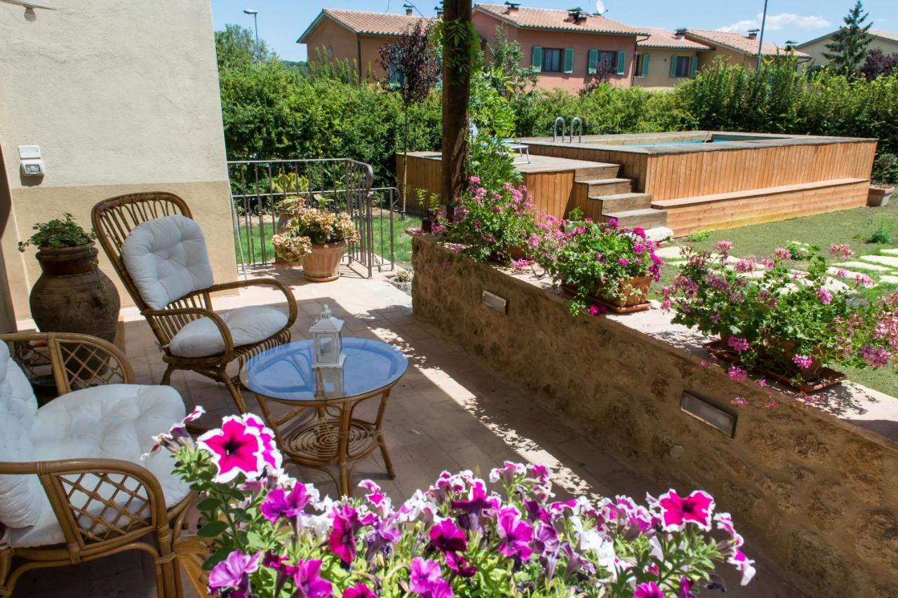 Appartement Antica Casa Del Glicine à Poggibonsi Extérieur photo