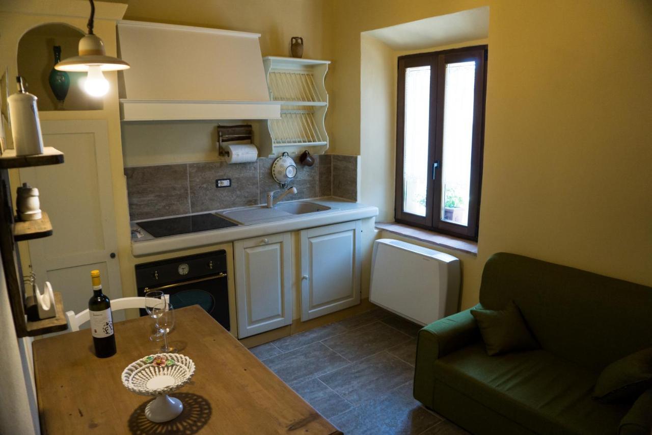 Appartement Antica Casa Del Glicine à Poggibonsi Extérieur photo