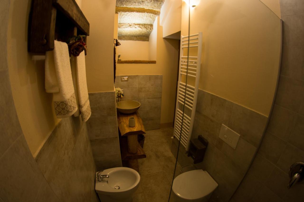 Appartement Antica Casa Del Glicine à Poggibonsi Extérieur photo