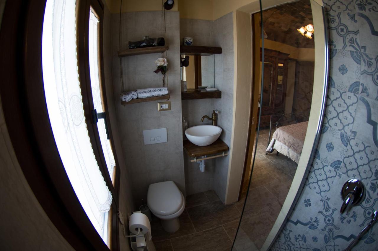 Appartement Antica Casa Del Glicine à Poggibonsi Extérieur photo