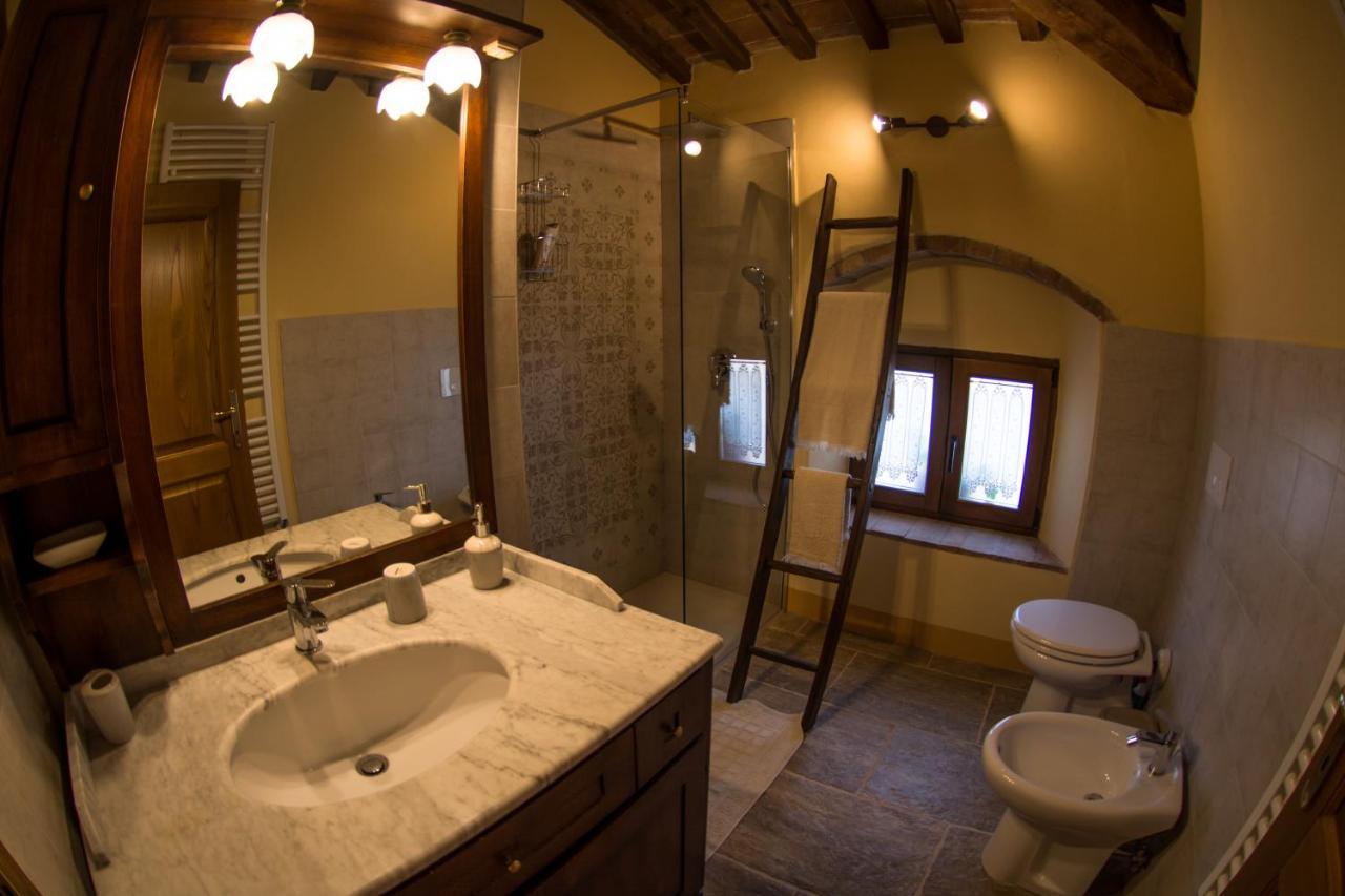 Appartement Antica Casa Del Glicine à Poggibonsi Extérieur photo