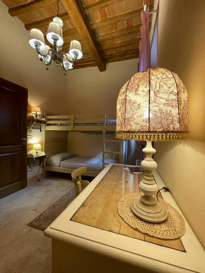Appartement Antica Casa Del Glicine à Poggibonsi Extérieur photo