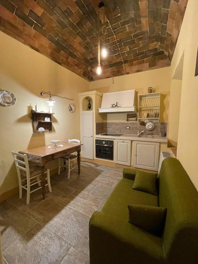 Appartement Antica Casa Del Glicine à Poggibonsi Extérieur photo