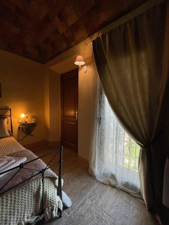 Appartement Antica Casa Del Glicine à Poggibonsi Extérieur photo